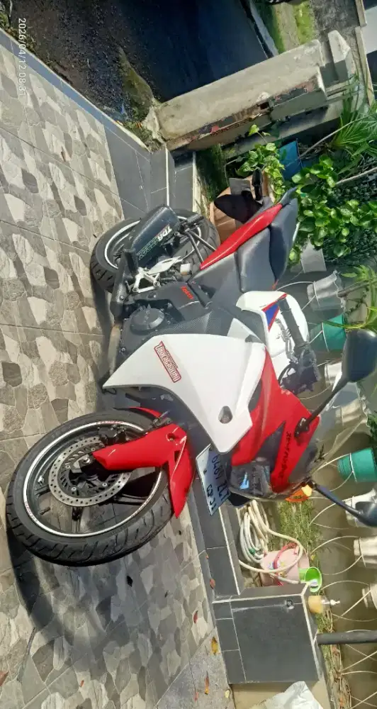 Jual Honda CBR 150 THN 2013