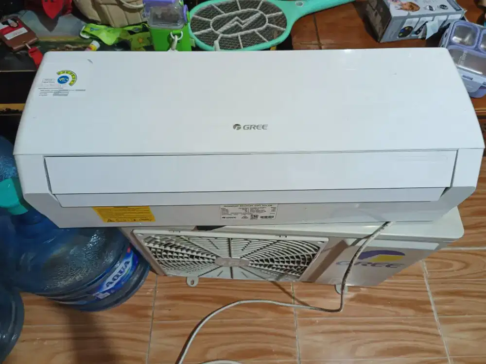 AC GREE 1/2PK  MASIH GARANSI 1 TAHUN