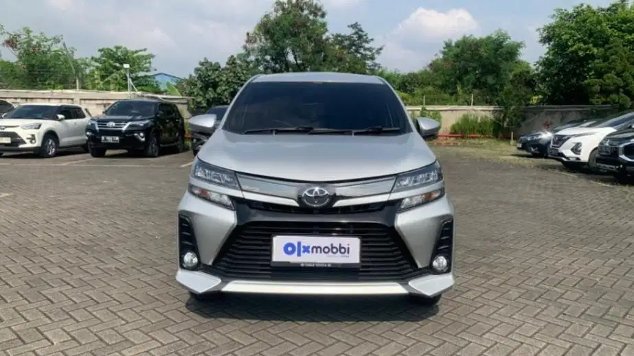 LOW DP Toyota Avanza 1.5 Veloz Bensin-AT 2021 TRG