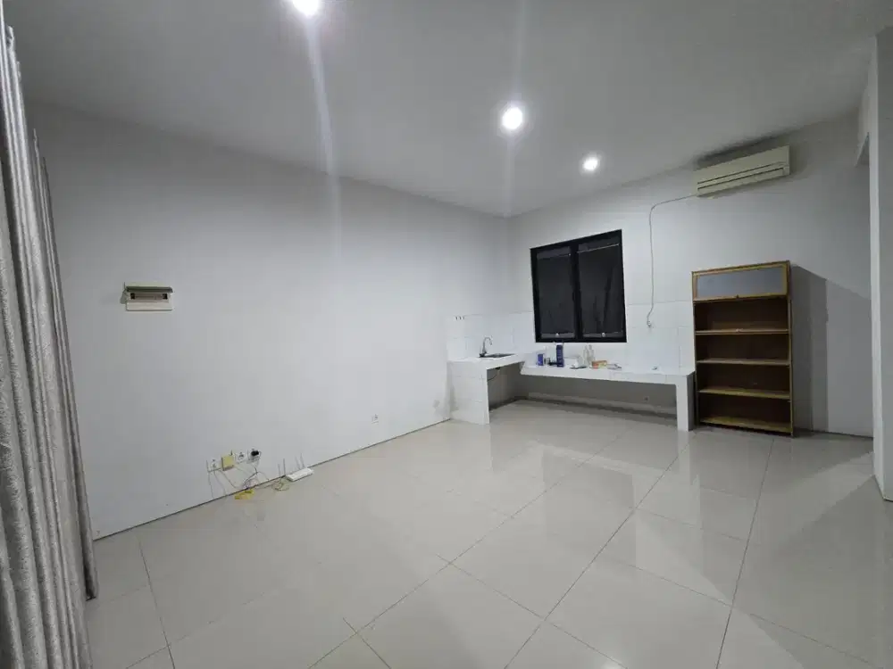 Disewakan Rumah Citra Garden Puri Siap Pakai Dekat Green Lake City