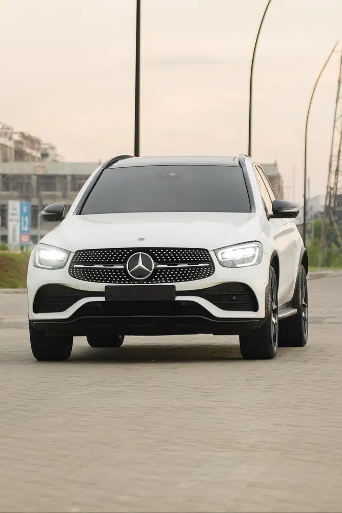 Odo 18 Ribuan Record ! Mercedes Benz GLC200 AMG Night Edition 2022