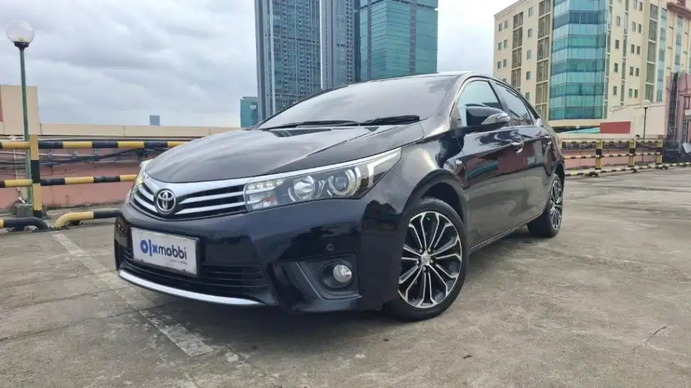 Toyota Corolla Altis 1.8 V Bensin-AT 2016