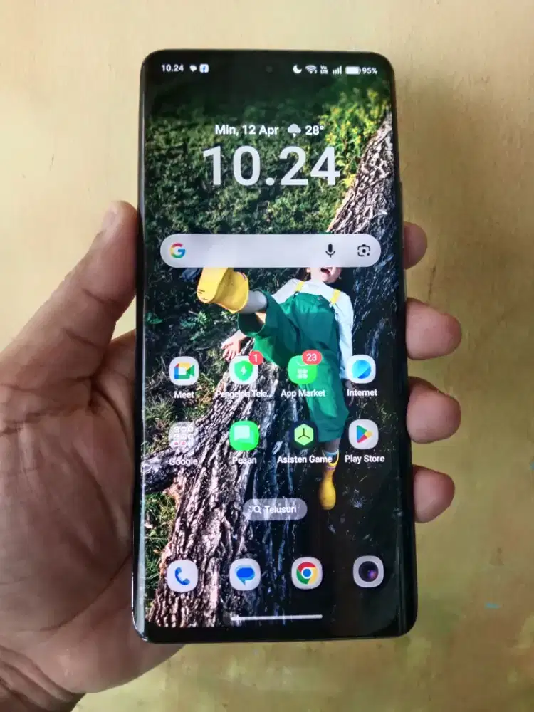 Oppo Renno 11 5G ram 8/256 gb NFC layar lengkung amoled cakep elegan