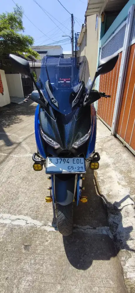 XMAX Biru nya langit 2018