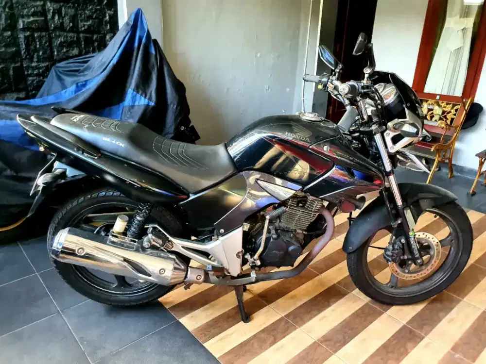 Motor bekas tahun 2010