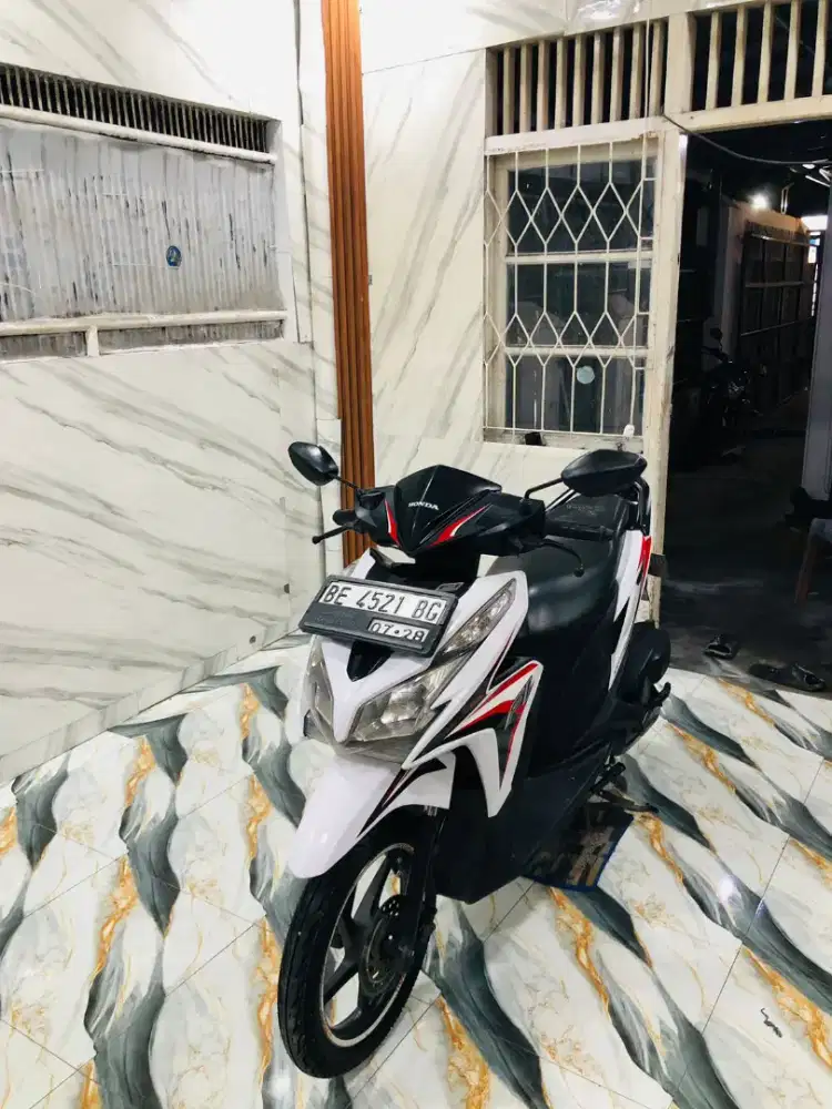 VARIO NEW KZR TERBAIK 2014 Pajak Hidup