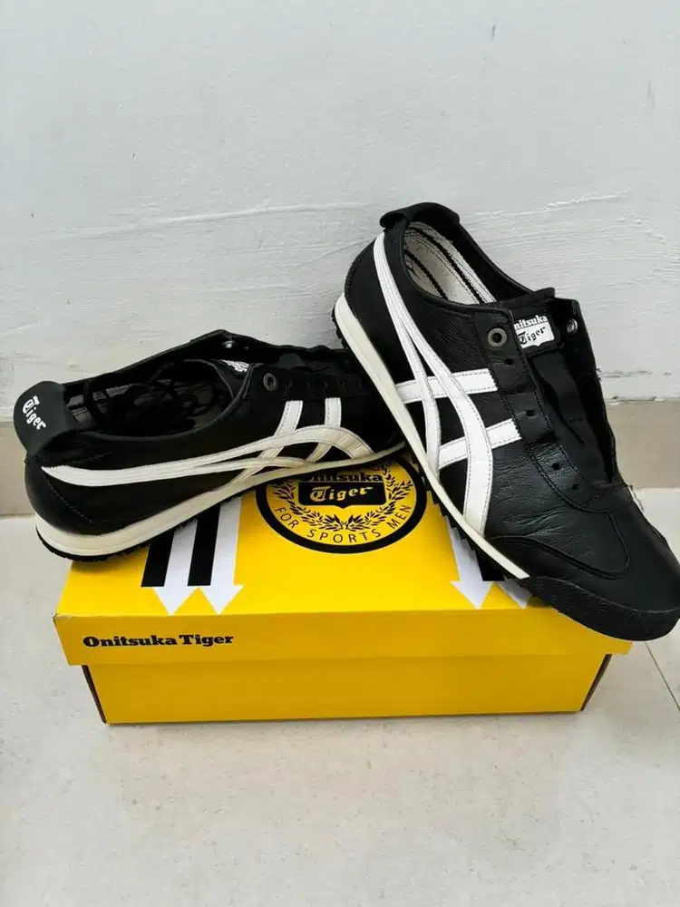 Jual Sepatu Bekas Onitsuka Tiger B/W