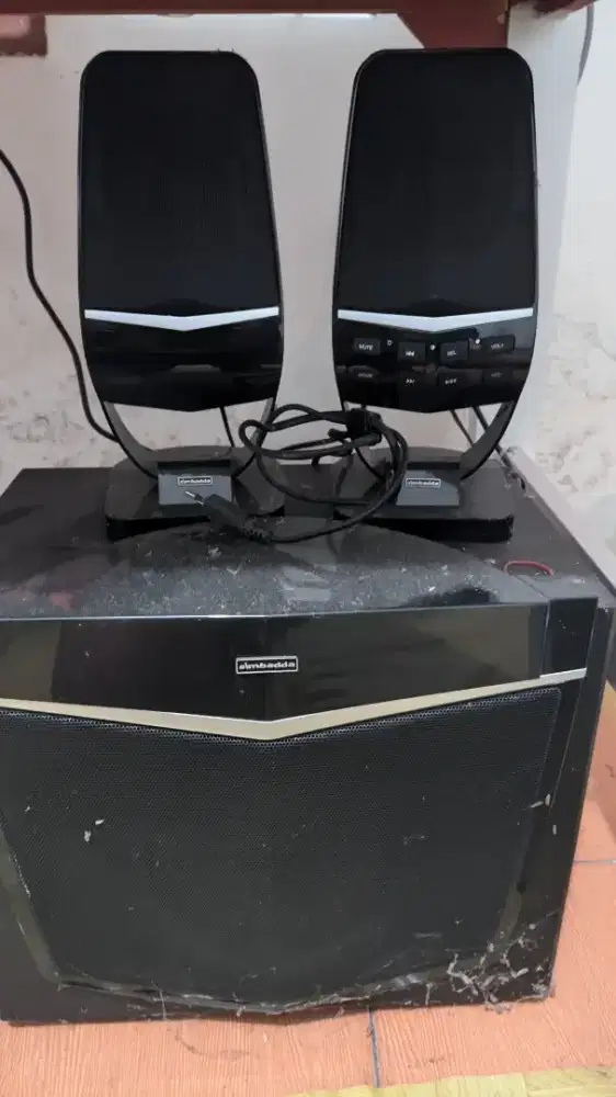 Speaker Simbadda CST 4600