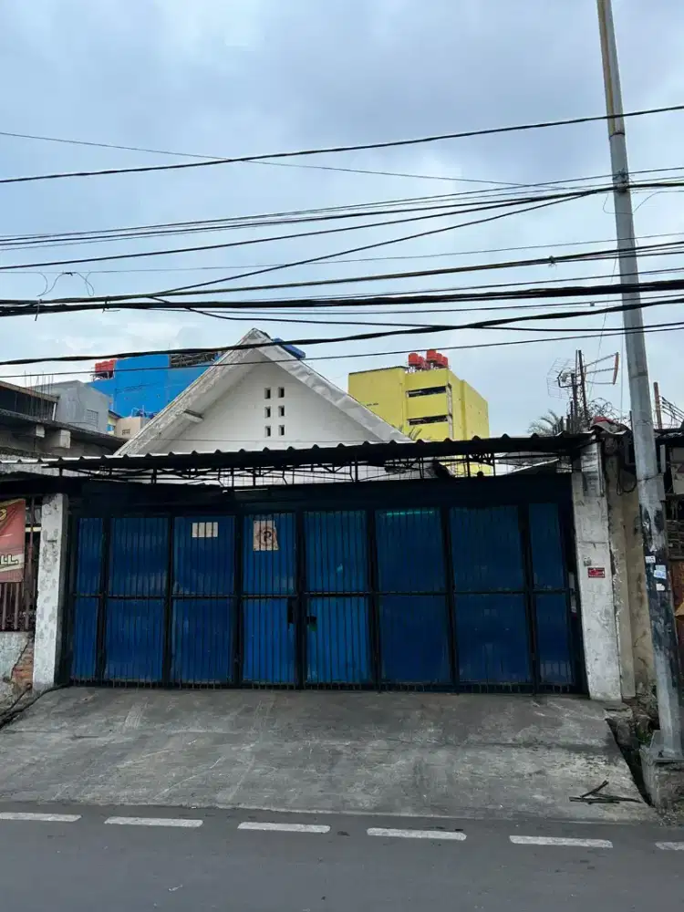 Dijual Rumah di KALIBARU TIMUR Jalur utama Jalan Raya