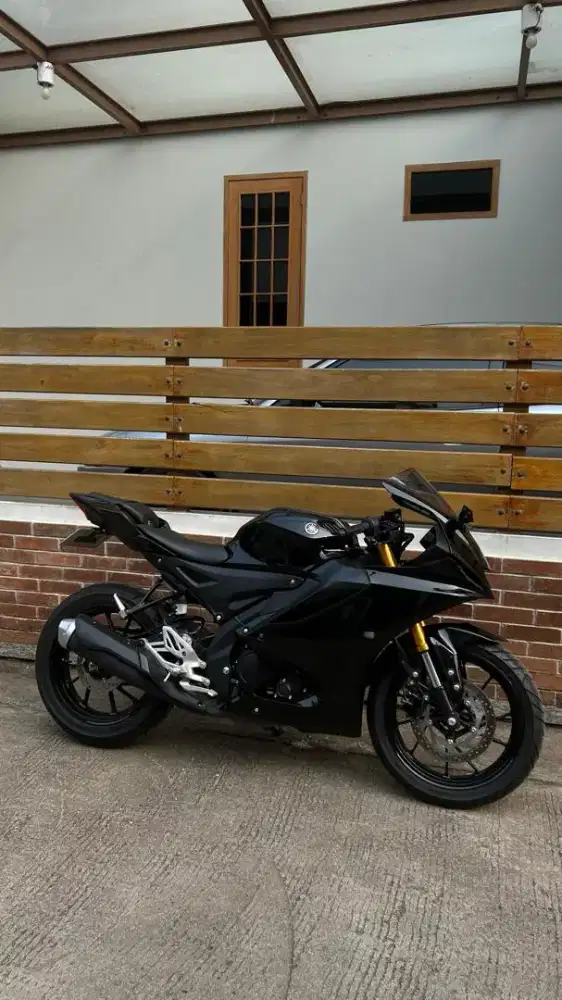 Yamaha R15 2023 – KM 6.000an (on going) – Pajak Hidup – Siap Pakai