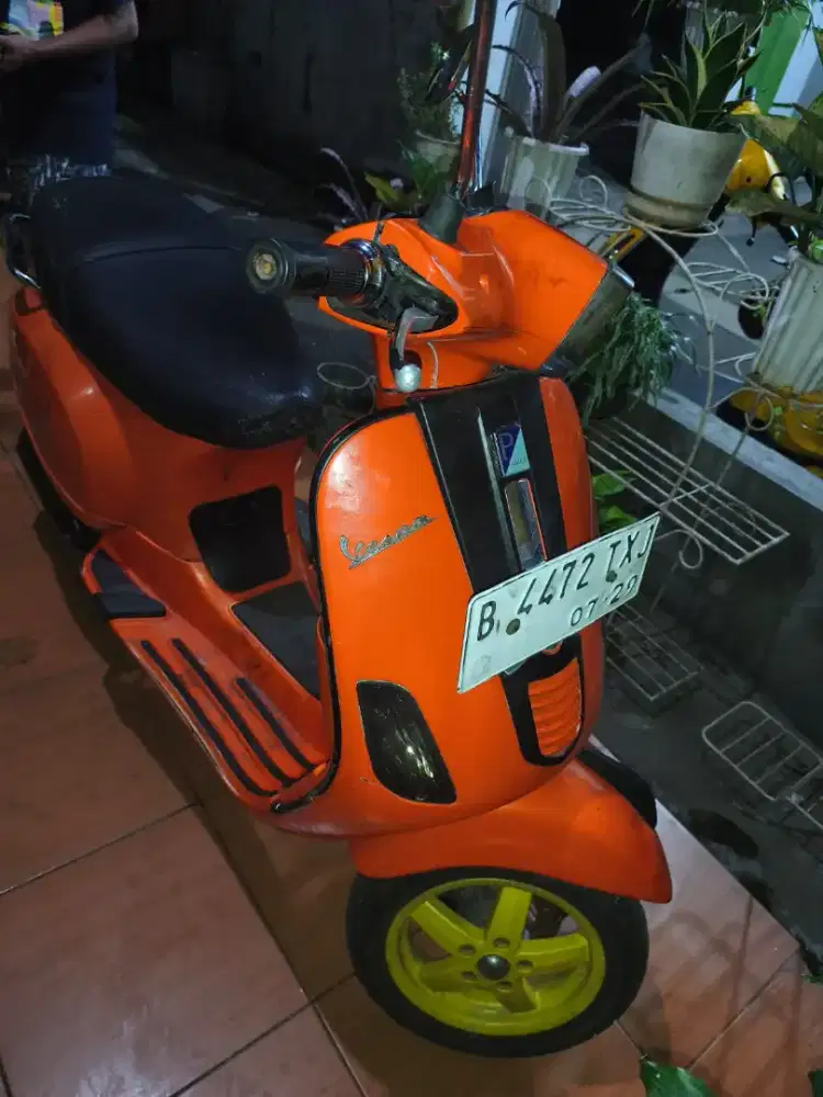 Vespa tipe S 150 cc th 2013 oke