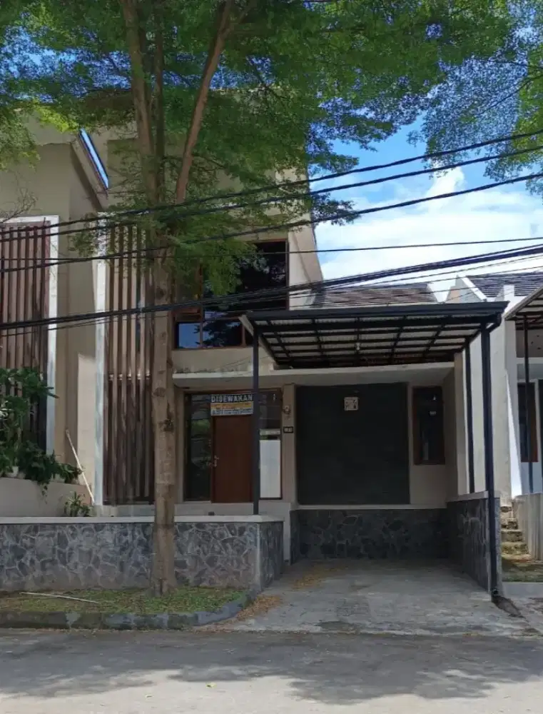 DISEWAKAN RUMAH STRATEGIS DI KOTA BALI DEKAT KOTA BARU PARAHYANGAN