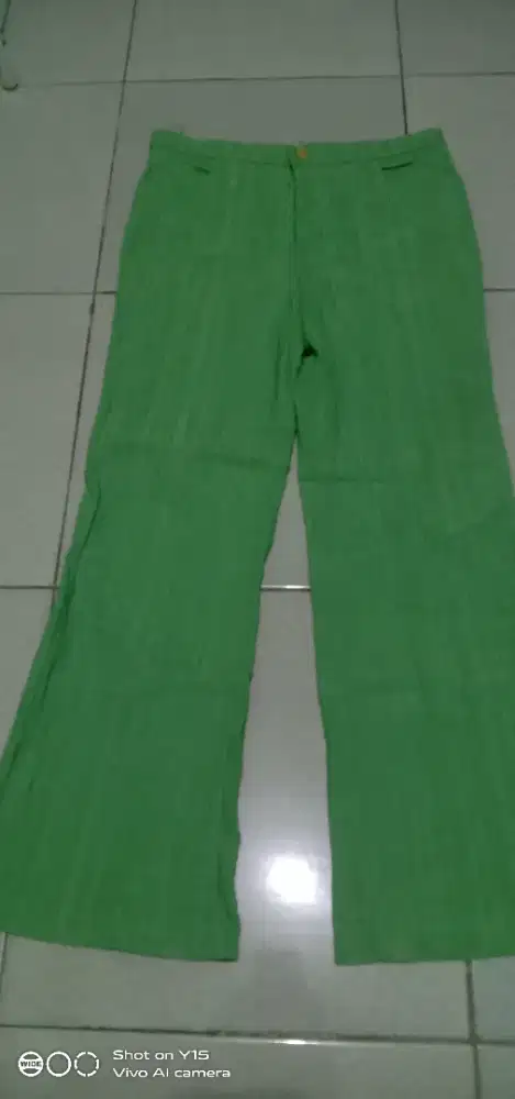 Celana karet SUGGEST import kare hijau  cantiksize XXL( 30-33)