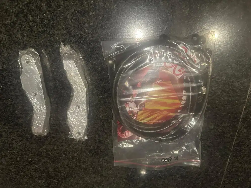 Selang rem hel dan bracket kaliper brembo kawasaki z800