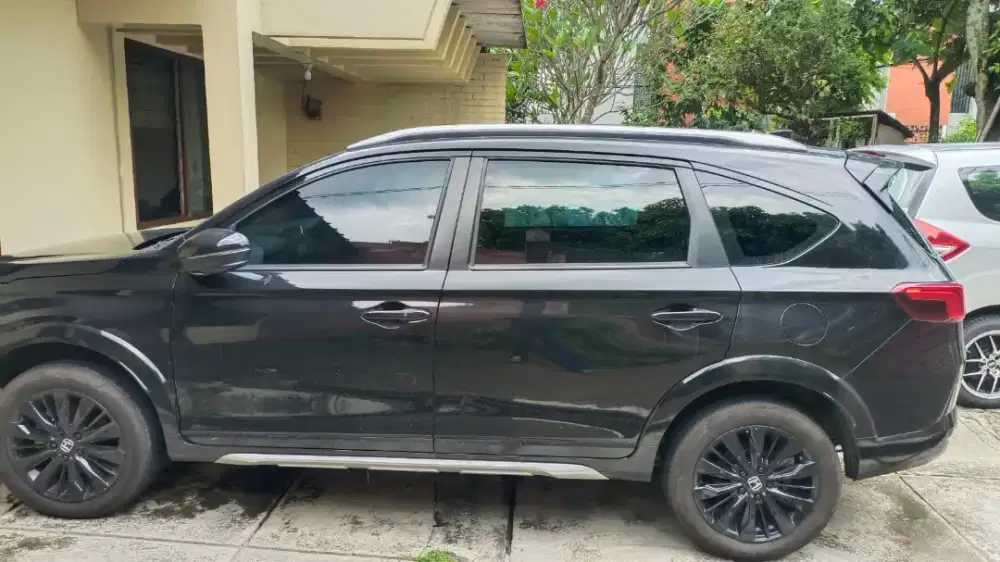 Dijual Honda BRV tangan pertama dari baru