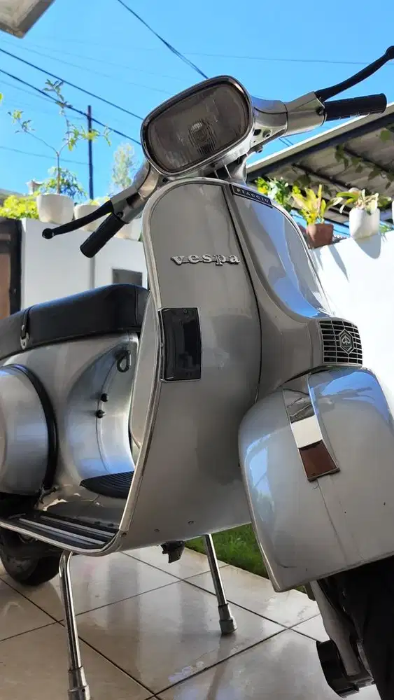 For Sale ' Vespa P150X Tahun 1982 '