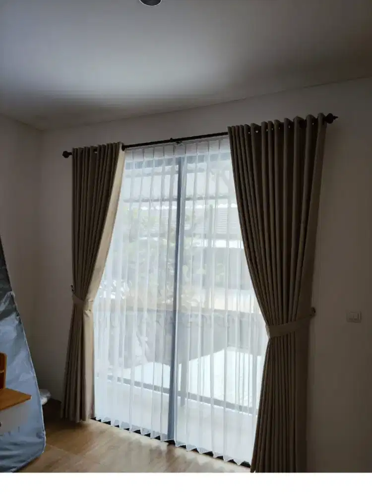 Custom gorden blackout geratis survey dan pasang