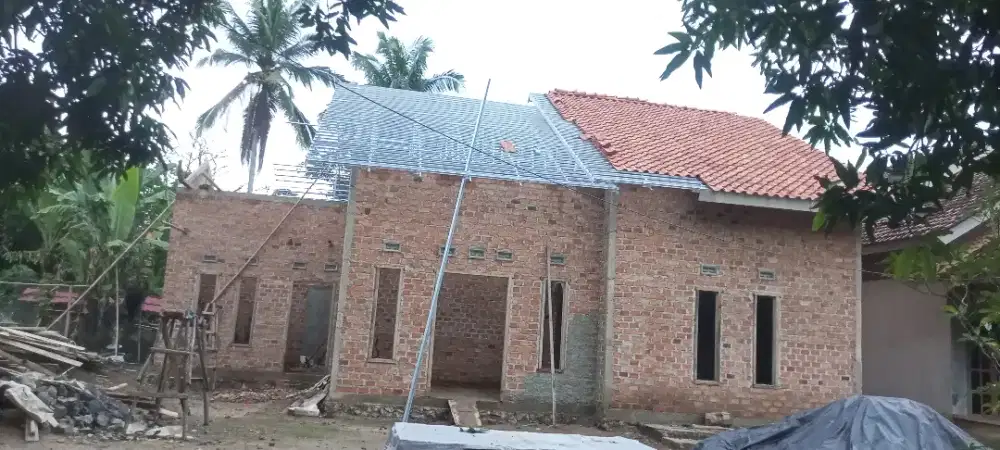 Menerima pemasangan baja ringan serta atap berkualitas