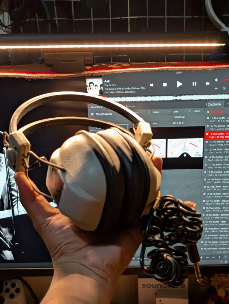 Headphone Headphones Headset Vintage Retro Jadul Monitoring by SOUND