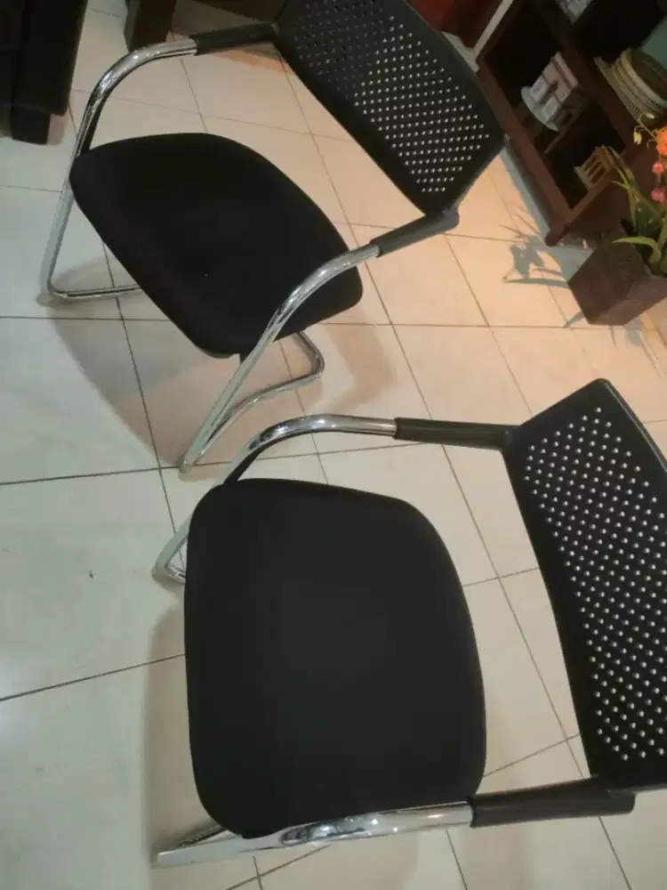 Kursi kantor informa