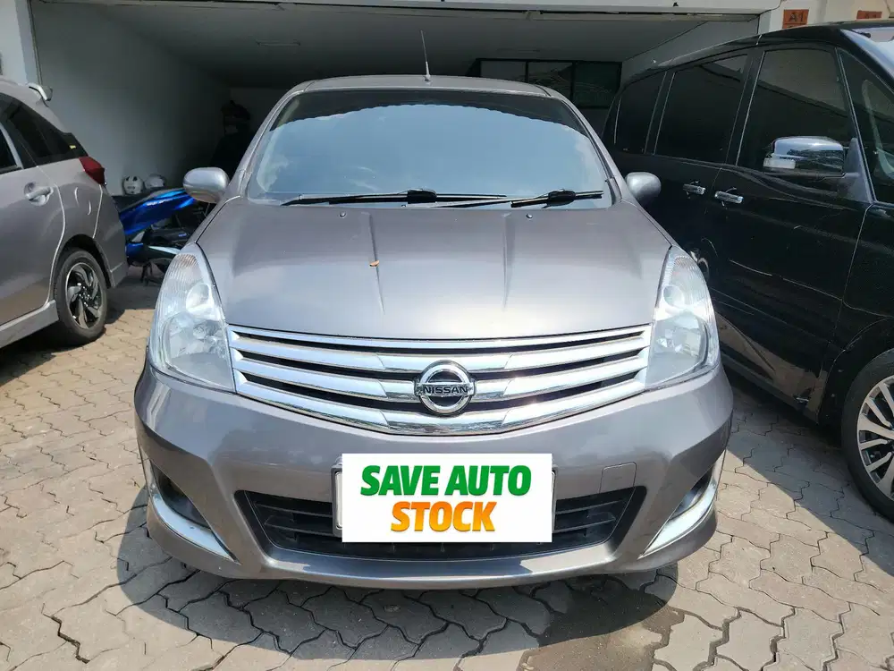 NISSAN GRAND LIVINA XV 1.5 AT 2013