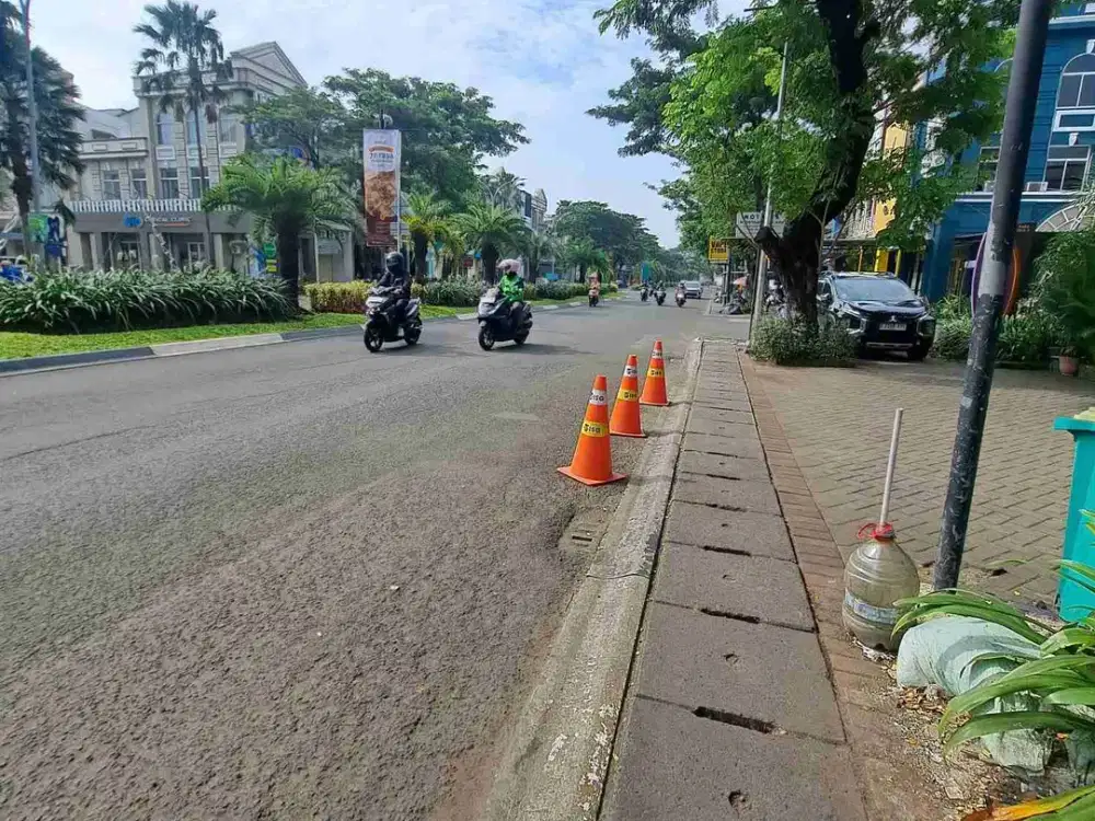Dijual Cepat Ruko Boulevard di Jalan Utama Galaxy Bekasi