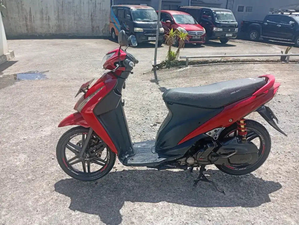 Suzuki spin 125