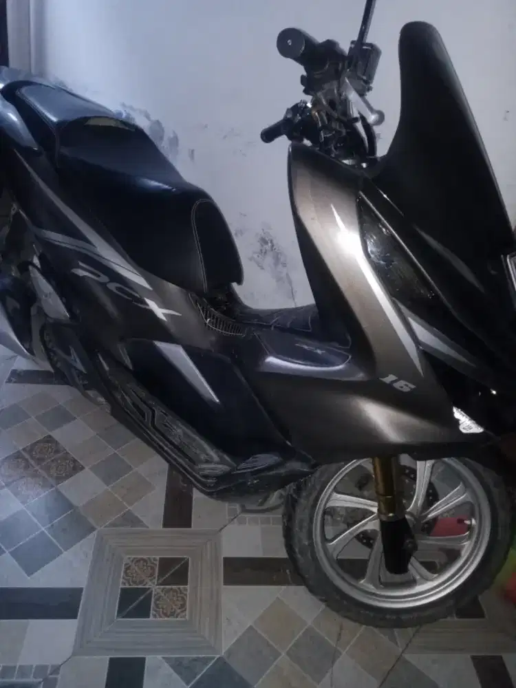 Motor pcx 2019  jual cepat lengkap