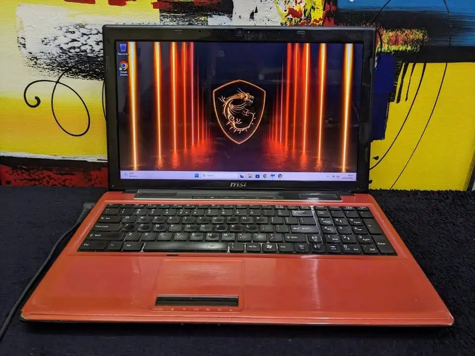 Laptop MSI CX61 Core i3 Gen 3 RAM 8/HDD 1000 Siap Pakai