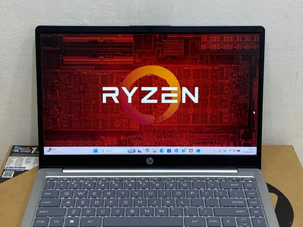 Laptop HP 14-em0xxx Prcessor AMD Ryzen 3 7320U RAM 8GB SSD 512GB