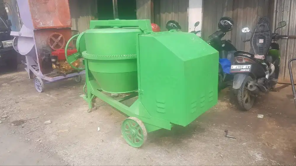 Jual Mesin Mixer Cor Beton Merk Kloop Kondisi Mulus Siap Pakai