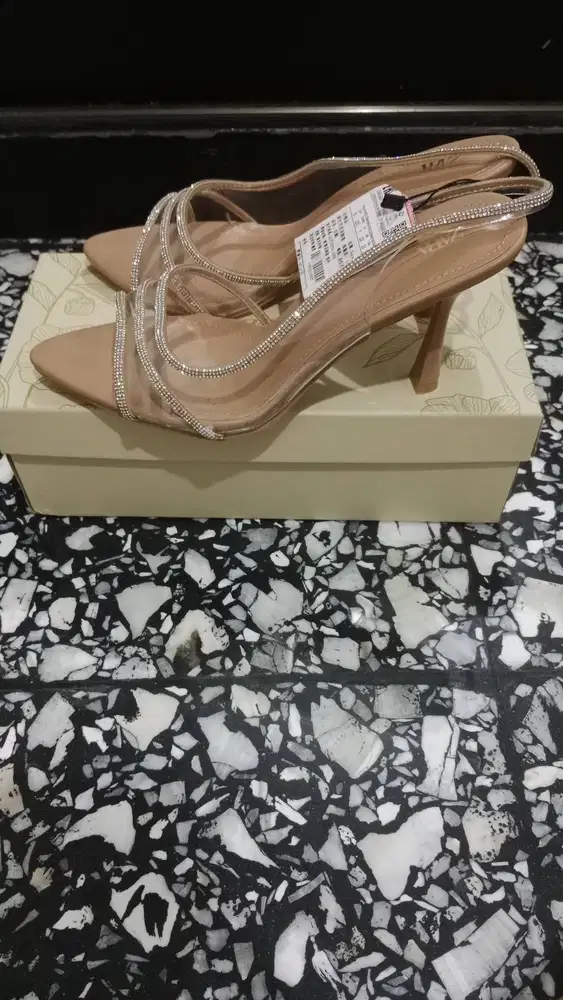 Heels brand original ZARA size 39