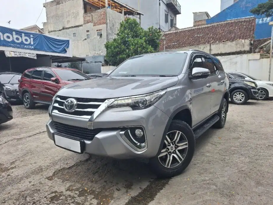 LOW DP Toyota Fortuner 2.4 G Solar-MT 2018 AGM
