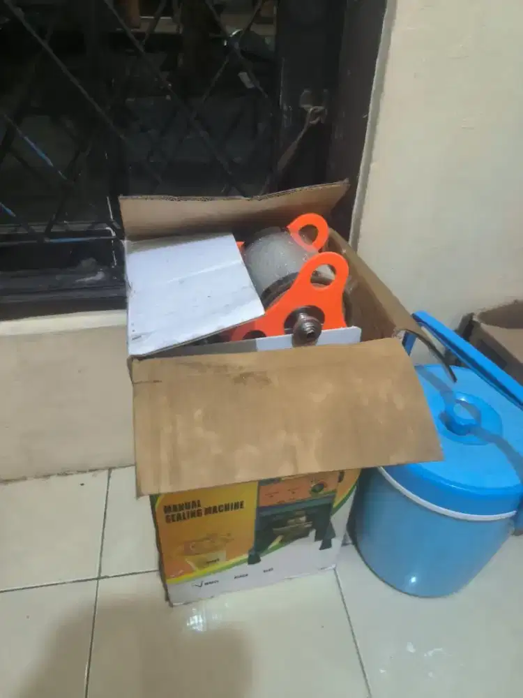 Mesin Cup Sealer Merk Eton