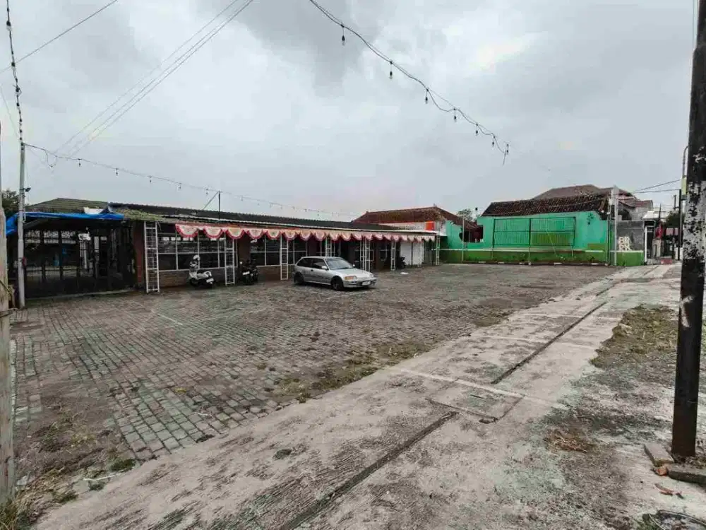 Ruang Usaha Murah Tepi Jalan Raya Karanganyar