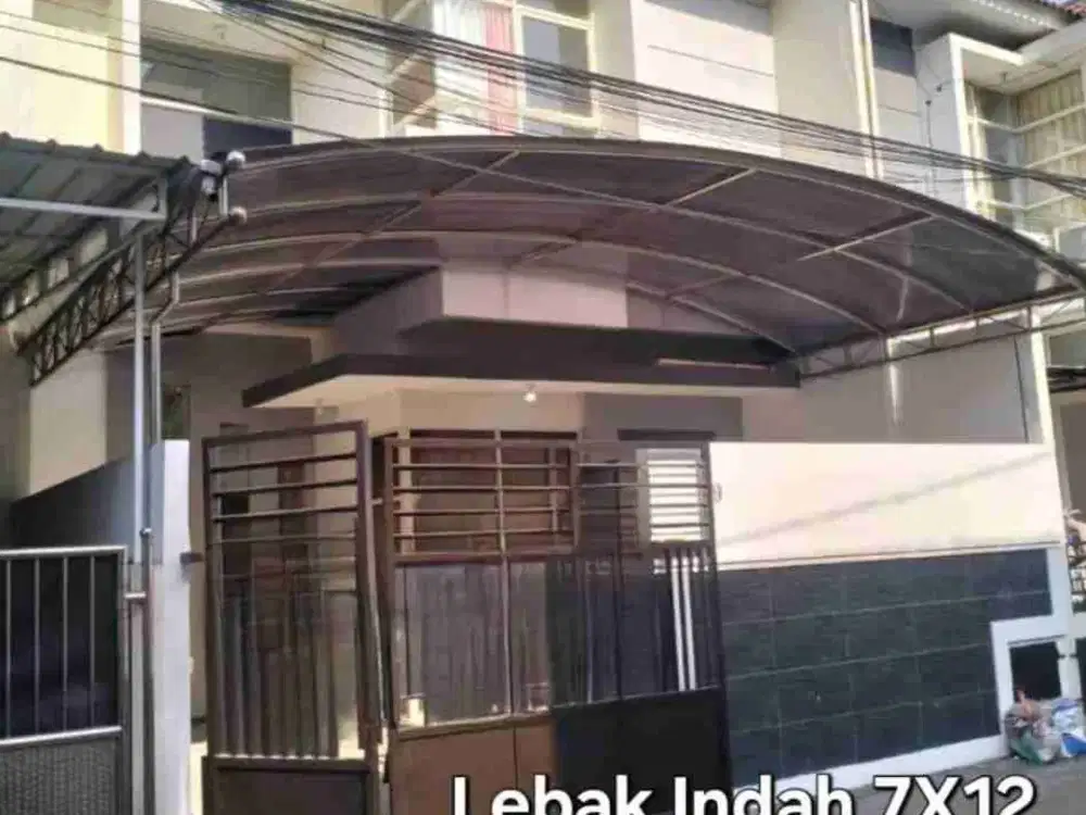 DIJUAL MURAH  RUMAH 2 LANTAI SIAP HUNI DAERAH LEBAK INDAH