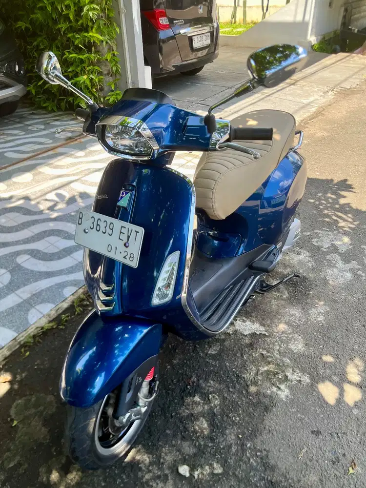 Vespa Sprint 150 Biru Low KM Nego
