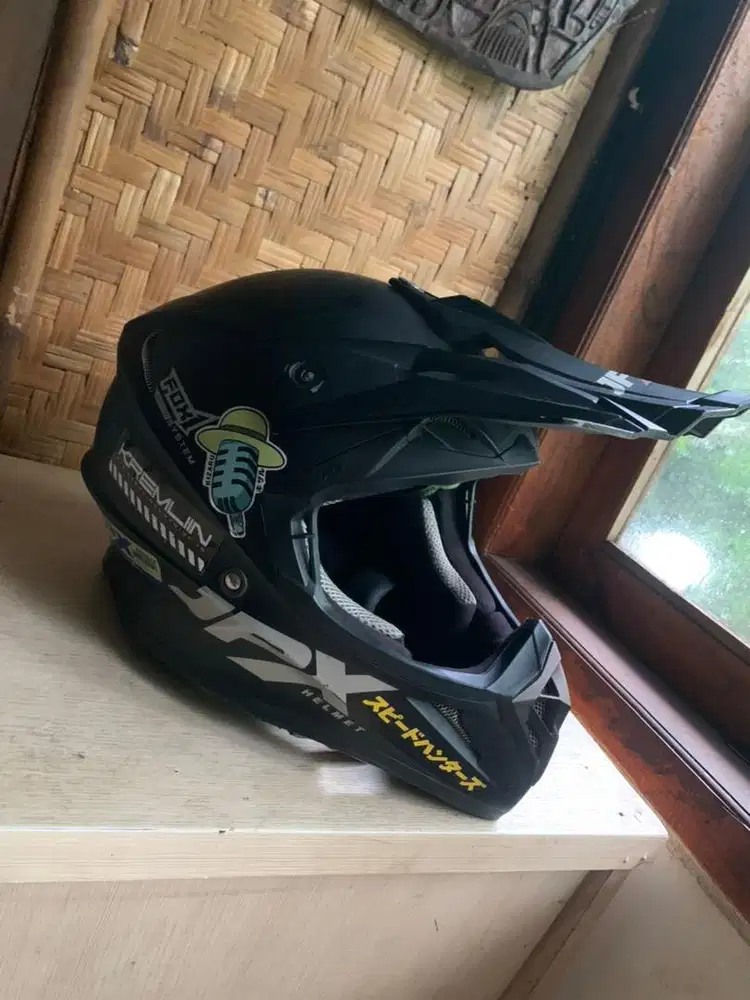 Helm motor trail JPX FOX 1