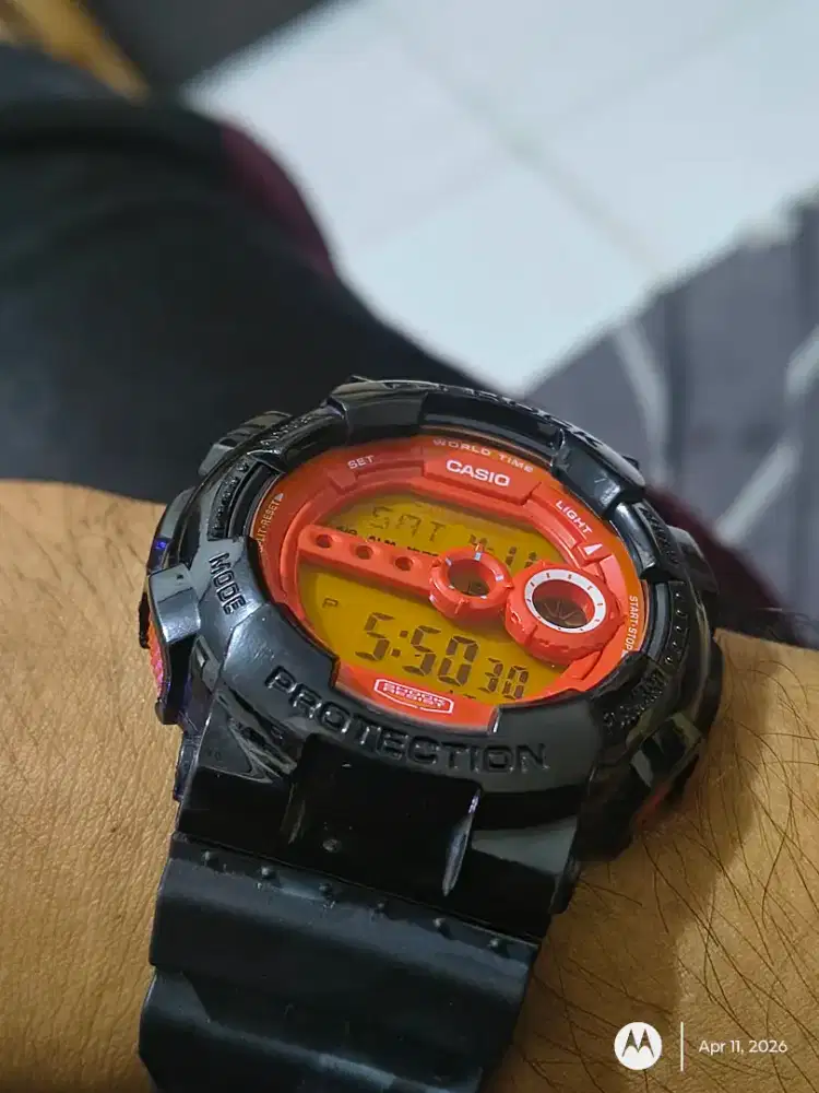 Casio Gshock GD100 hypercolour