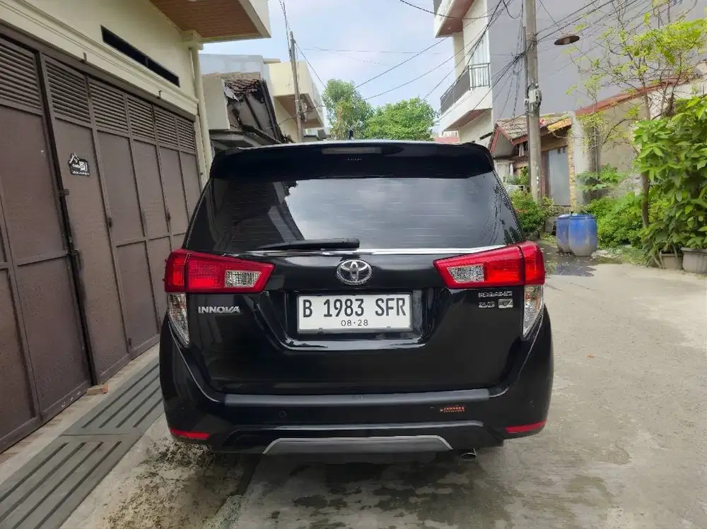 Toyota Kijang Innova Inova Reborn V AT Matic Tahun 2019 Hitam , 2020