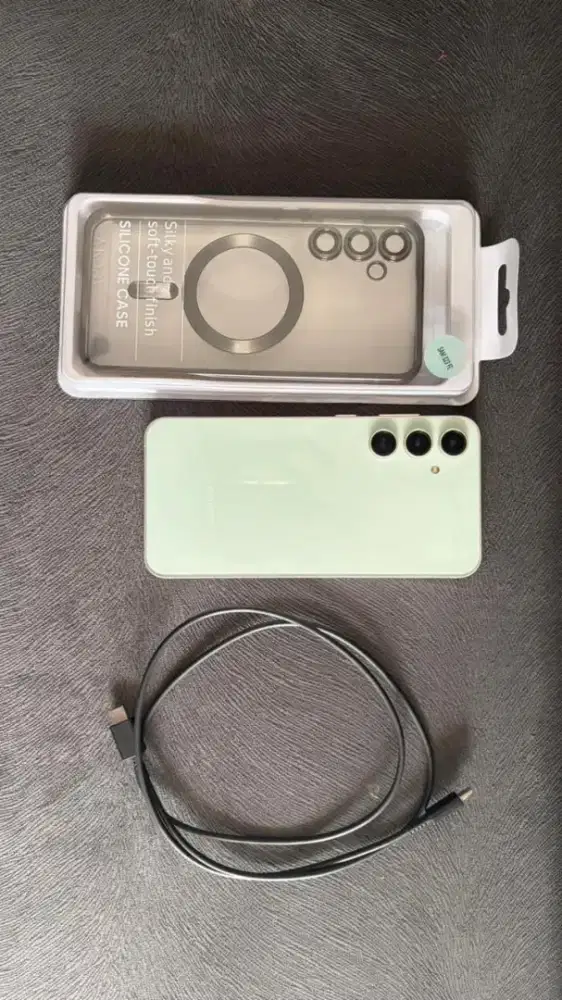 Samsung S23 FE 8/256 Gb