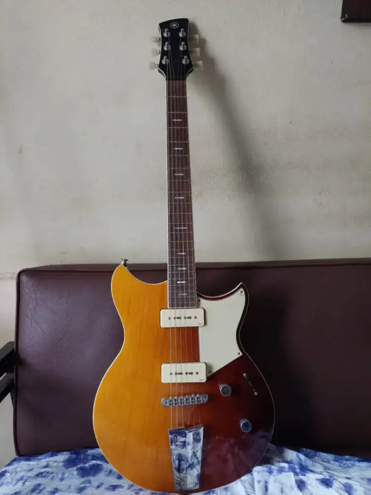 Electric Guitar Yamaha Revstar Standard RSS02T Istimewa Like NEW