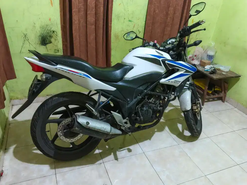 CB150R 2015 – PAJAK PANJANG 2031