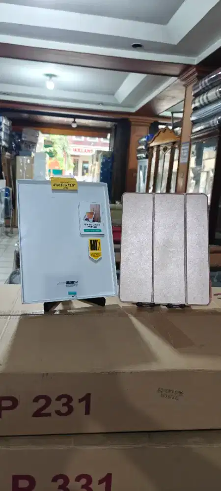 case ipad pro 12.9 ( 2018 ) ESR, preloved