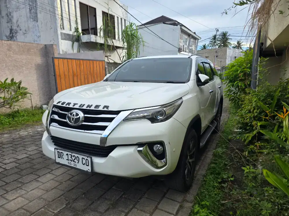 Fortuner 2.4 Solar VRZ