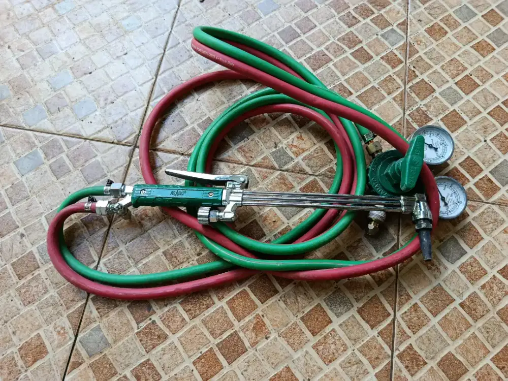 Dijual 1 set Alat las karbit+ Regulator+ Slang 3m