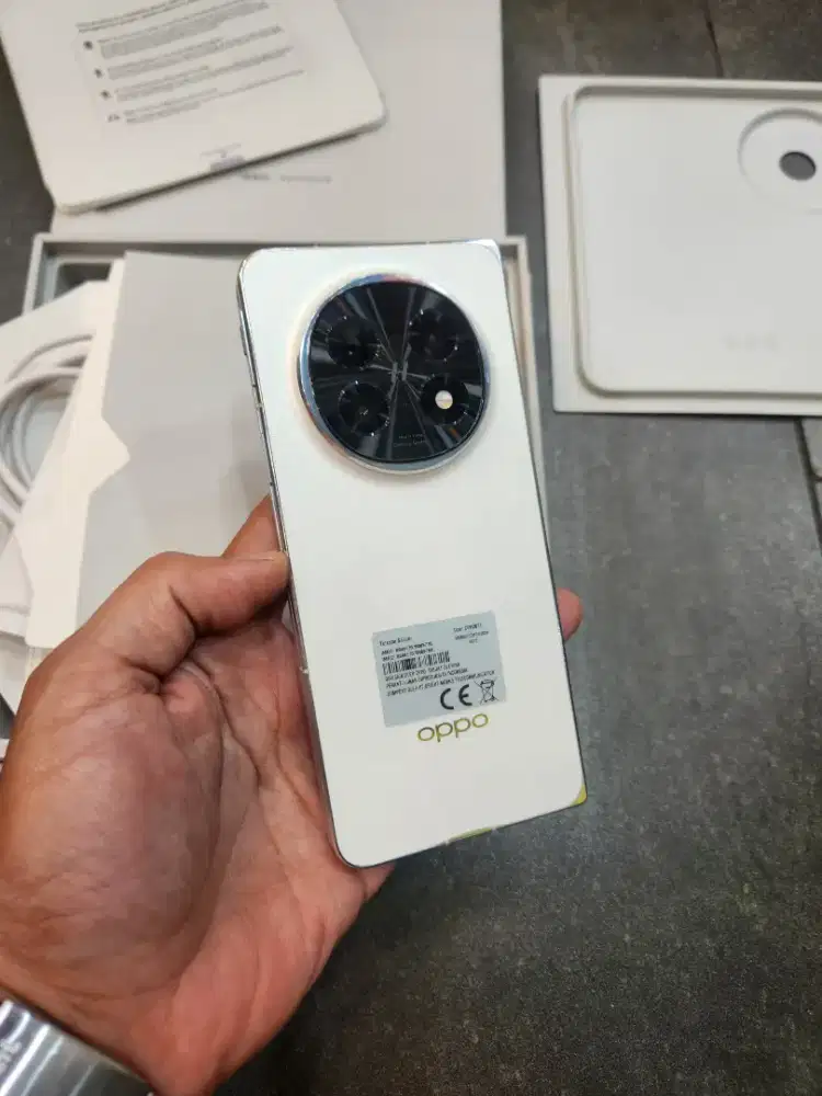 Oppo n5 fold 16/512 resmi Indonesia garansi on