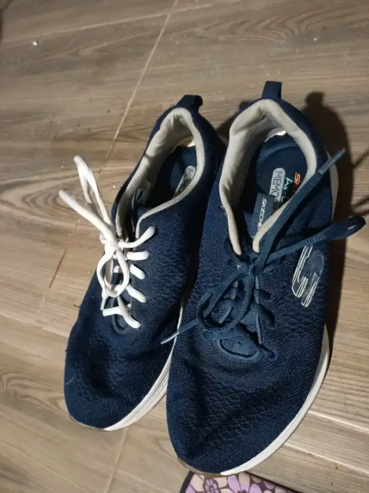 Izin gan,buka lapak jual sepatu merk skecer