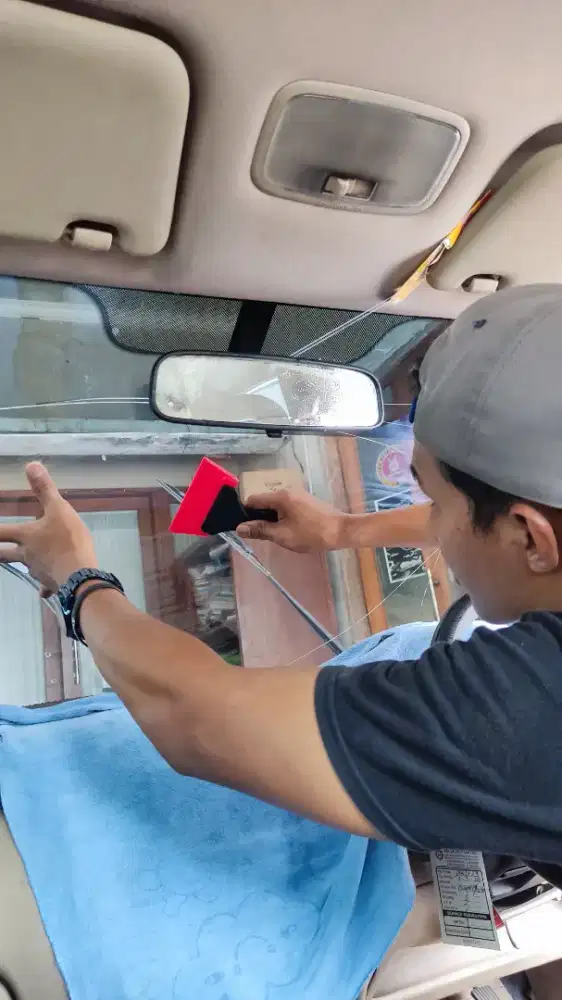 Kaca film wrapping sticker cover jok mobil panggilan murmer