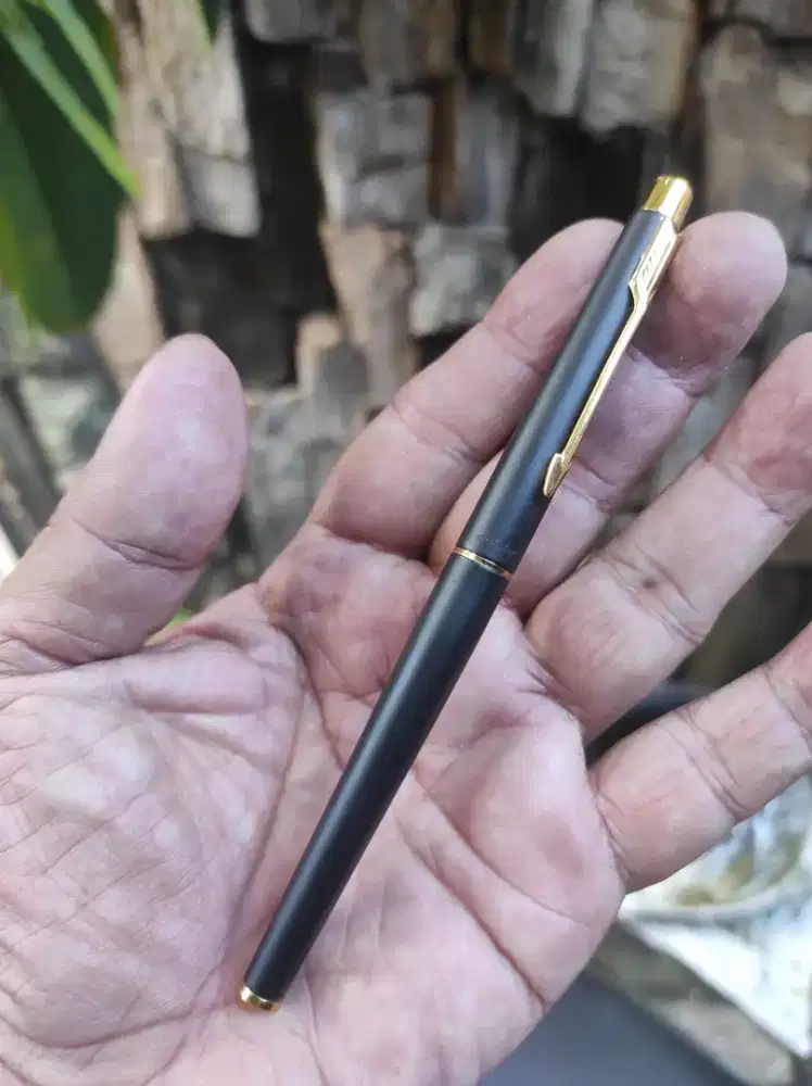 Fountain pen Parker Classic Made in USA black matte gold like new